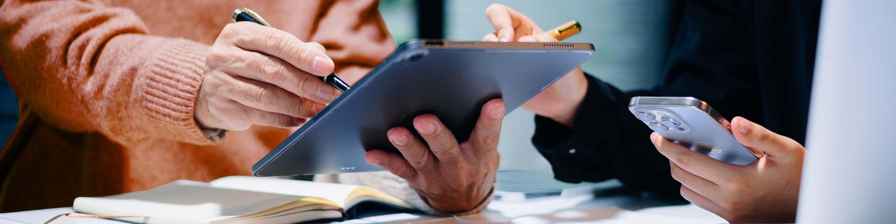 SEC Reporting – A 101 Guide for Public Company CEOs and CFOs